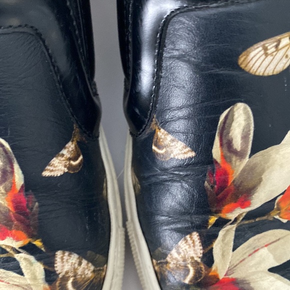 GIVENCHY
Leather Floral Print Sneakers - Picture 8 of 12